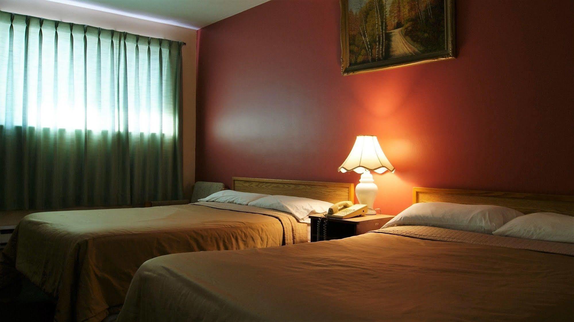 Blue Jay Motel Питерборо Экстерьер фото