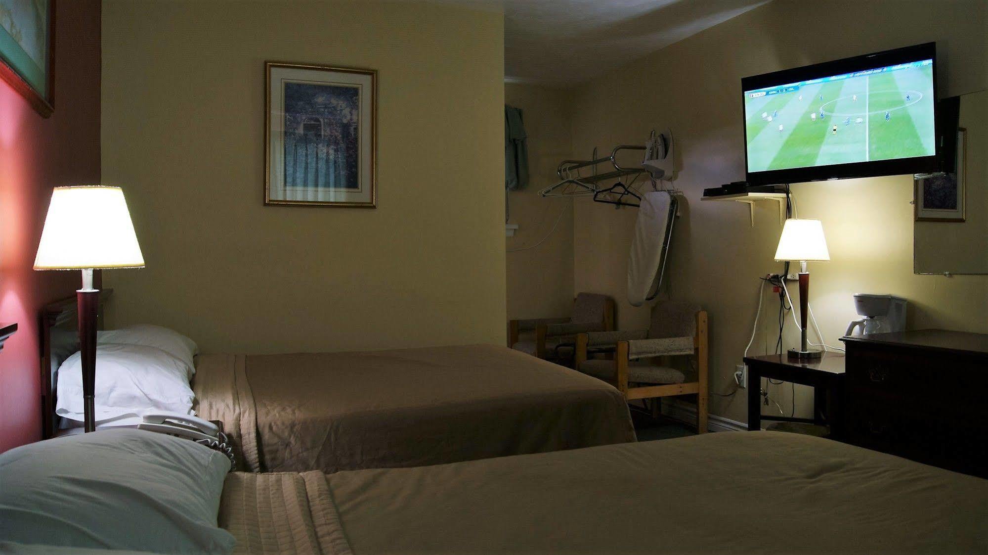 Blue Jay Motel Питерборо Экстерьер фото
