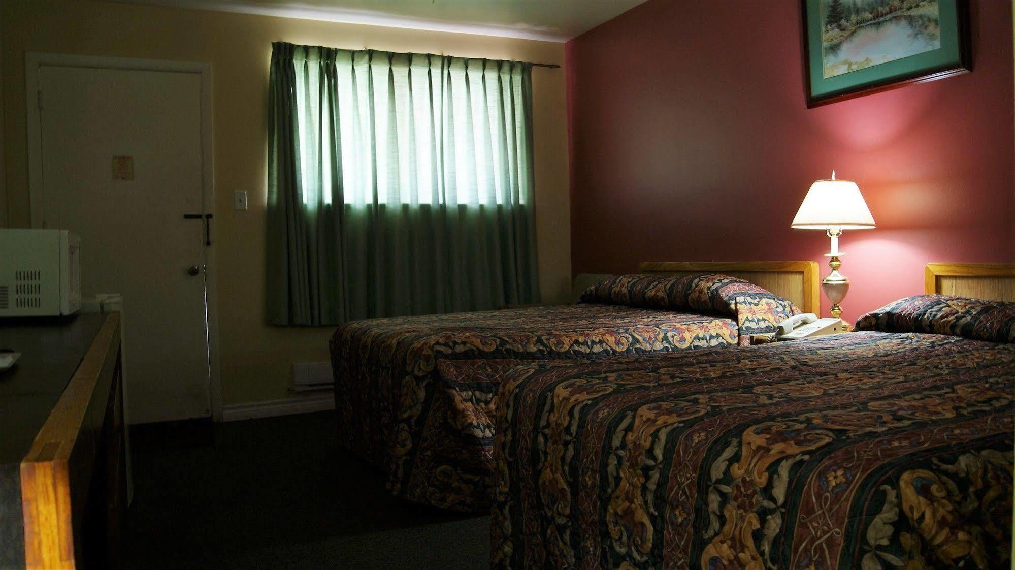 Blue Jay Motel Питерборо Экстерьер фото